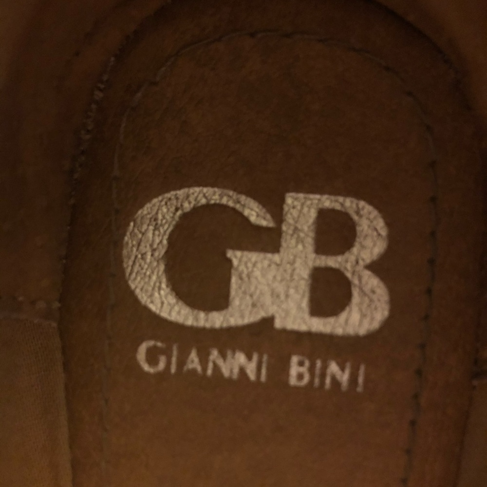Gianni Bini Flats Size- 7.5
